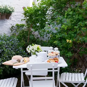 https://albany-apartment.yorkshirehotels.net