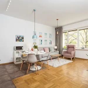 https://shortstaypoland-krucza-warsaw.warsawhotelspoland.com